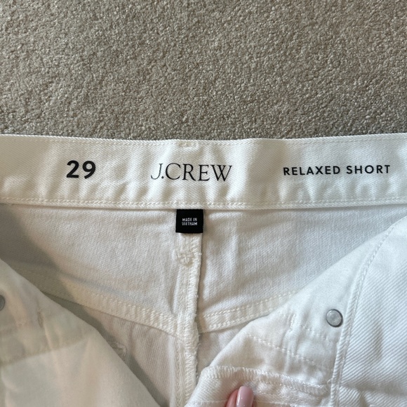 Jcrew Relaxed denim short in white - Picture 3 of 3